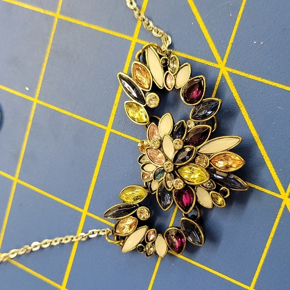 Floral Flower Multi Color Gem 18" Silver Tone Necklace Brand New - Picture 2 of 3